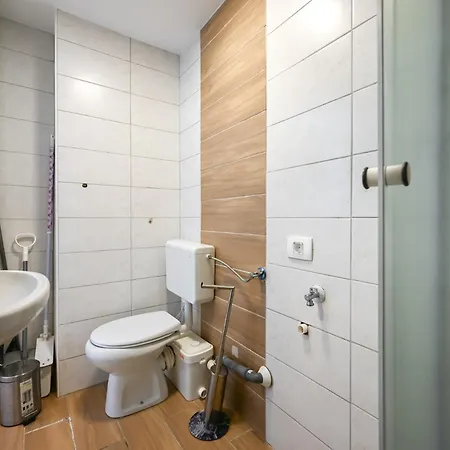 Apartment Apartma N'poznam Tobacna 2 Ljubljana