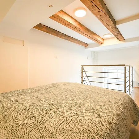Apartment Apartma N'poznam Tobacna 2 *