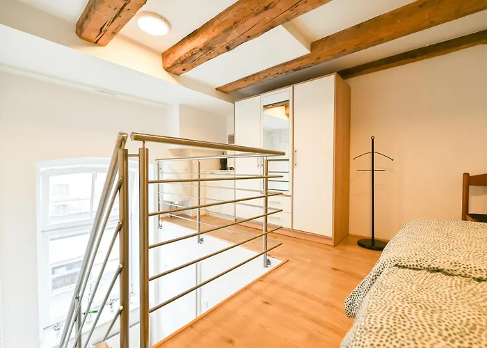 Apartma Apartma N'poznam Tobacna 2