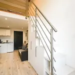 Apartma N'poznam Tobacna 2 *